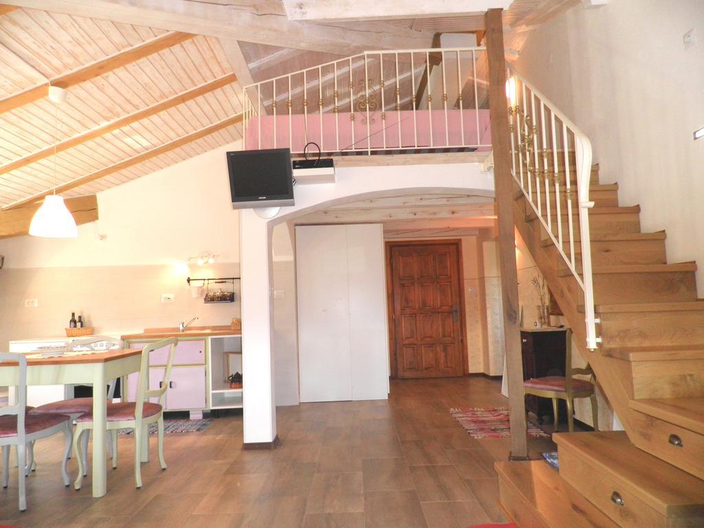 Studio Sijara Lägenhet Motovun Rum bild